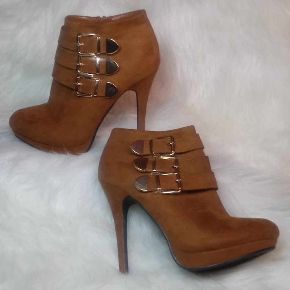 Forever Booties - Picture 6 of 8